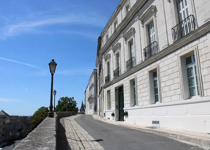 Le Rempart Du Midi 4* Angoulême