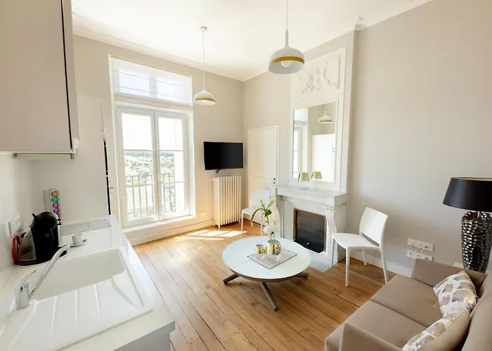 Appart hôtel Le Rempart Du Midi 4*