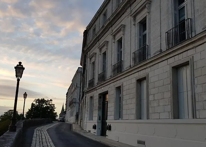 Le Rempart Du Midi Angoulême